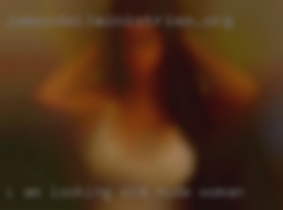 I am looking old nude woman to meet for  real.